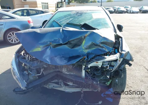 2019 Toyota Corolla Se z USA, uszkodzony, nr VIN 5YFBURHEXKP903492